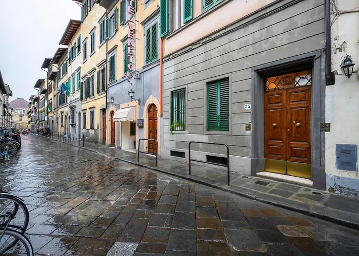 Venus Duomo Square *